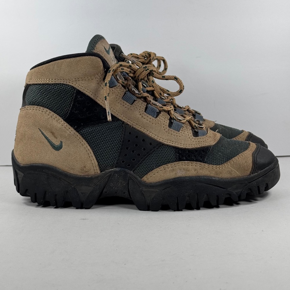 Nike ACG Air Hiking Boots Tan Green Suede Mesh Trail Shoes 148020-231 Womens 9.5